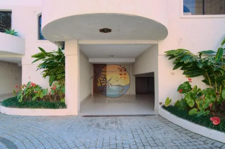 Triplex Beira Mar Com Piscina - Proximo A Comercio Em Geral 봄비나스